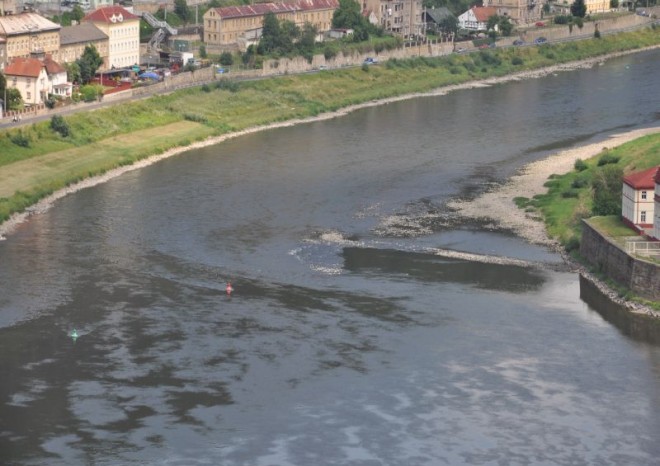 Nedostatek vody v Labi komplikuje život nejen rejdařům