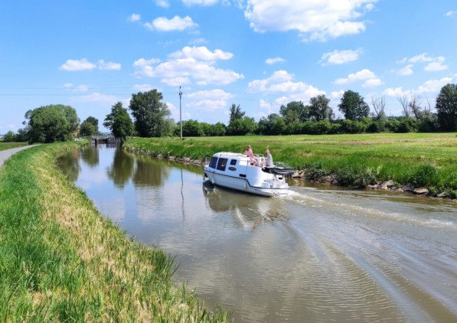 Baťův kanál představuje nová aplikace, obsahuje i příručku pro plavbu