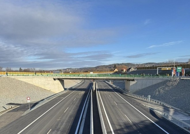 ​Nové dálnice zvyšují výběr mýtného v Česku