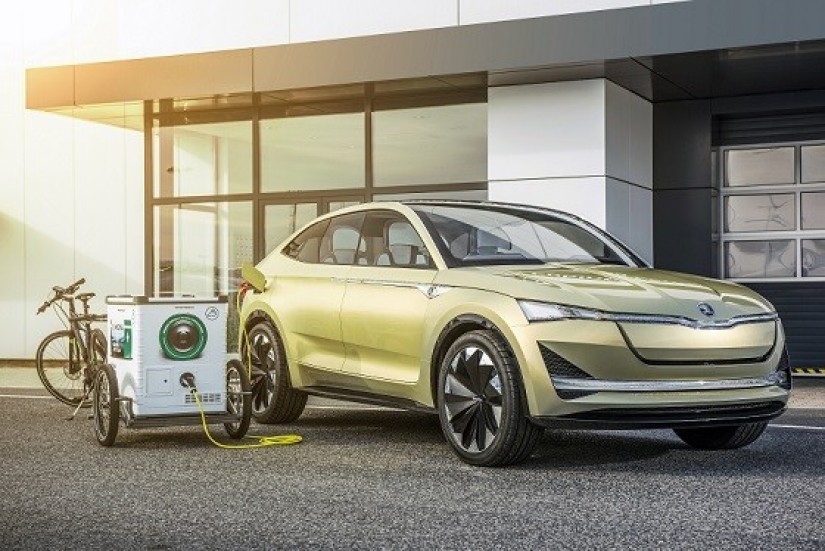 Škoda Do roku 2025 se počet dobíjecích bodů pro elektromobily