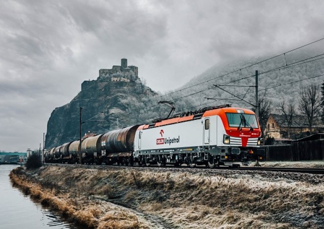 ​ORLEN Unipetrol převzal první ze čtyř nových lokomotiv Siemens Vectron MS