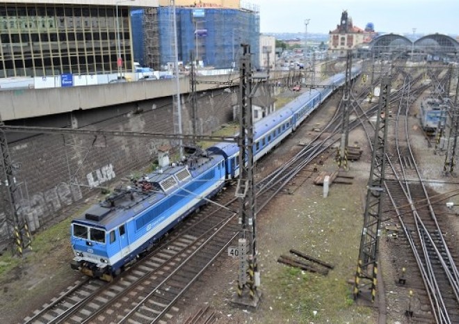 ​ŽESNAD.CZ: Přetížením stávajících tratí hrozí Praze dopravní kolaps