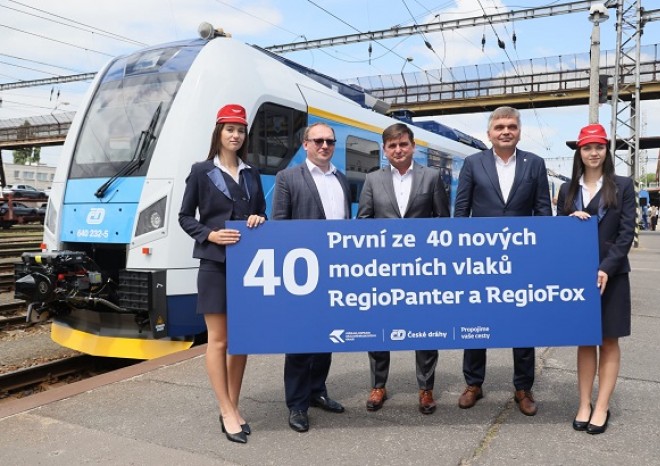​V Královéhradeckém kraji začala největší obnova vlaků v historii